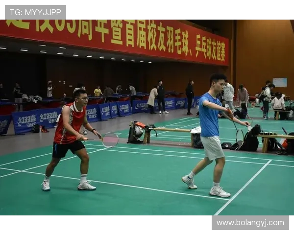 北京羽毛球队在杯赛中的经验与表现分析探讨 北京羽毛球队在杯赛中的经验与表现分析探讨