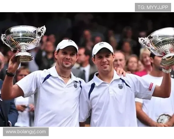 南京网球队团队协作深度解析与其他球队的对比研究