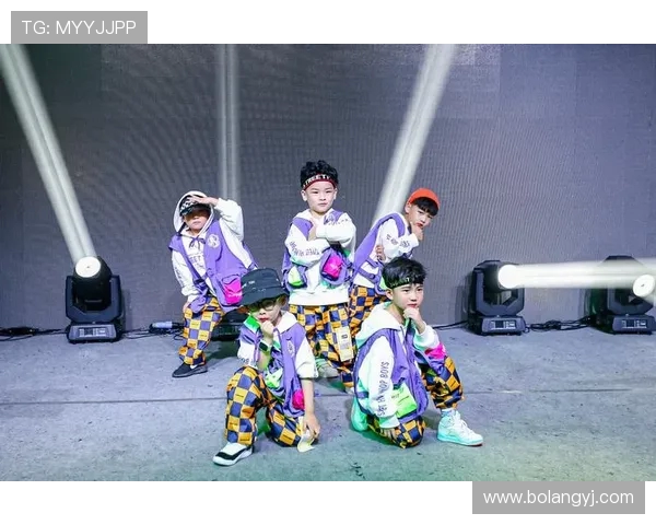 街舞盛宴：深入解析北京街舞队的团队协作与创意碰撞