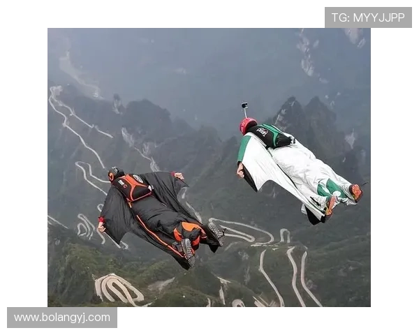 西安极限运动队的力量与激情探索极限运动的魅力与挑战 西安极限运动队的力量与激情探索极限运动的魅力与挑战