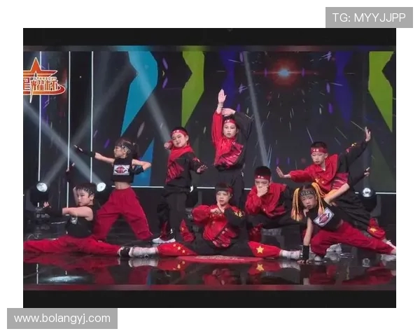 赛后复盘分析北京街舞队与南京街舞队的默契配合与战术运用