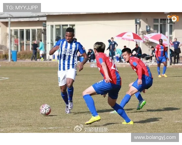 石家庄永昌主场迎战北控双方争夺关键三分全力以赴