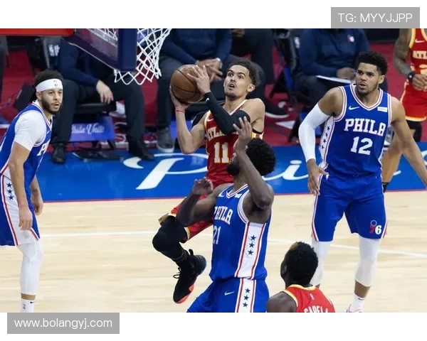 骑士与老鹰激战正酣10月22日精彩对决引发球迷热议