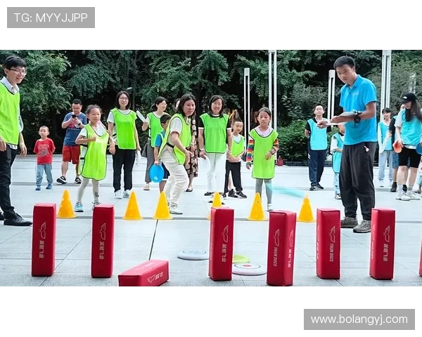 重庆飞盘队的逆袭之旅：从默默无闻到全国瞩目的飞盘传奇